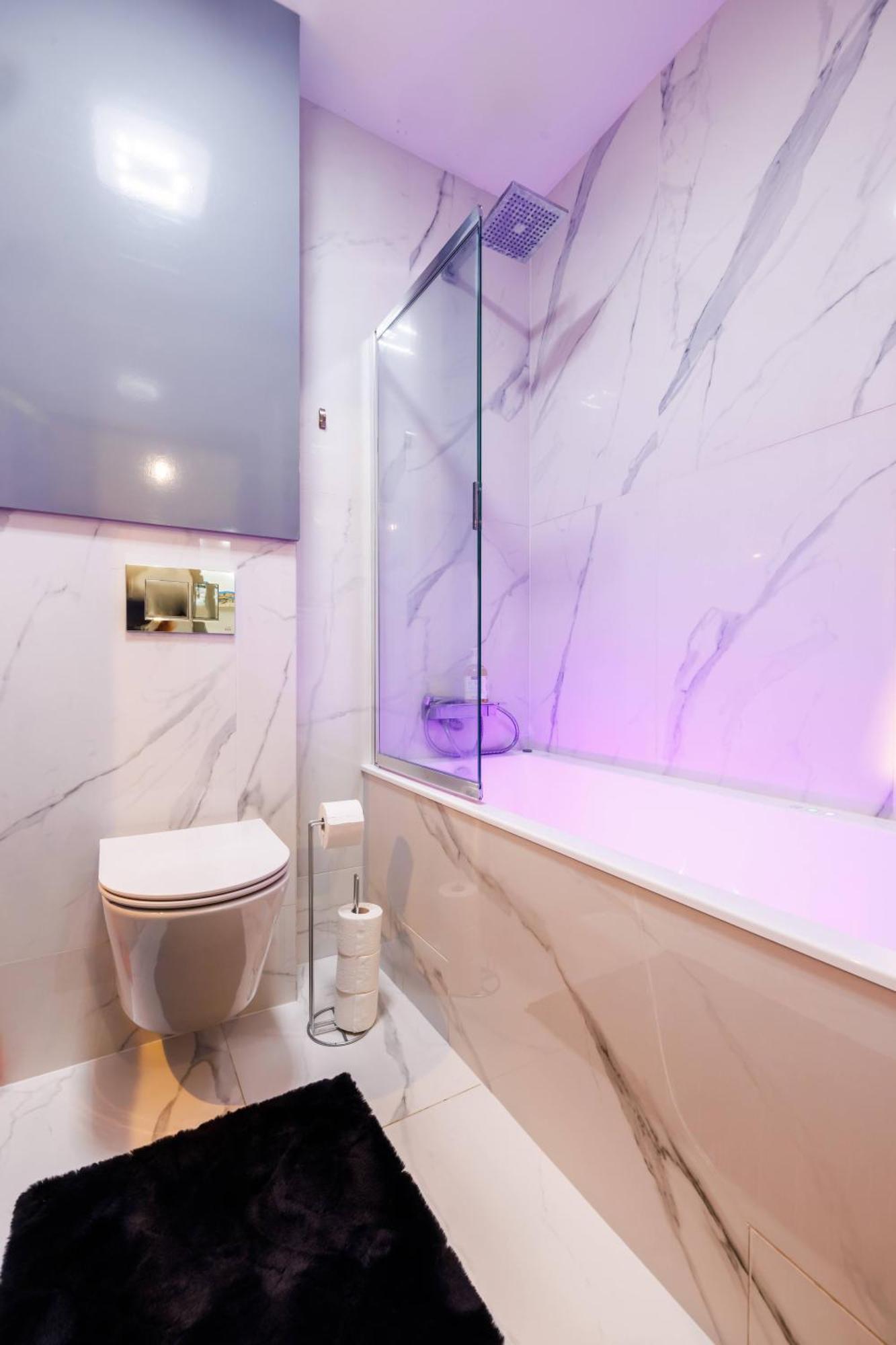 Luxury Apartment With Spa Bath- City Centre, Free Parking Rzeszów Exteriér fotografie